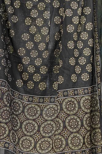 Image of MIRCHI FASHION Pure Cotton Women Straight Batik Printed Kurti Set with Dupatta and Pant