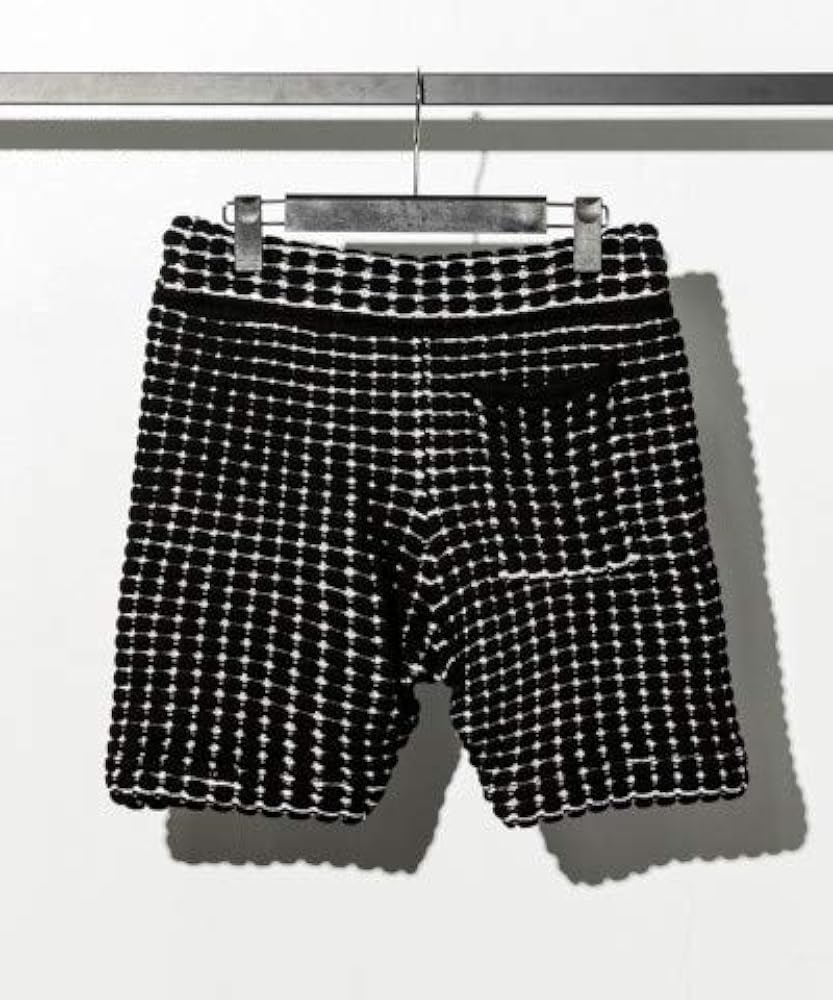 Amazon | ウノピゥウノウグァーレトレ リラックス 1PIU1UGUALE3