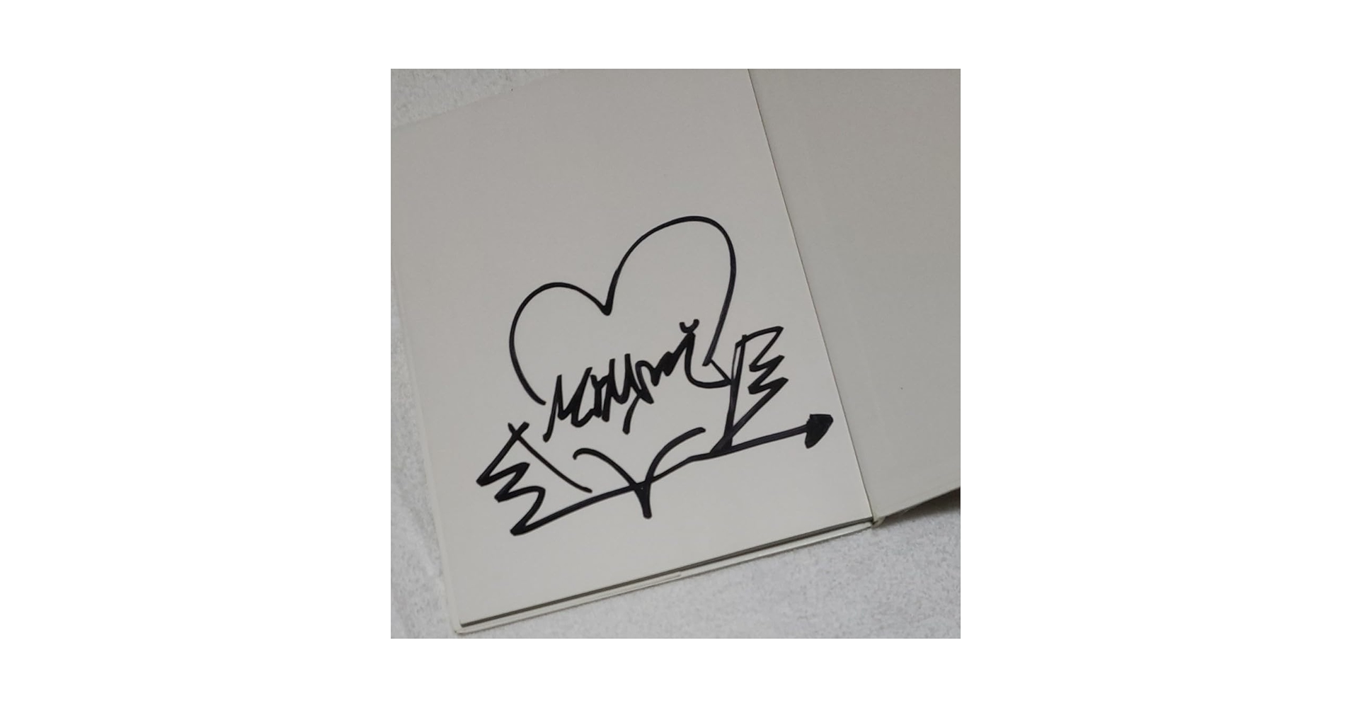 Amazon.co.jp: 峯岸みなみ 写真集 サイン入り : 文房具