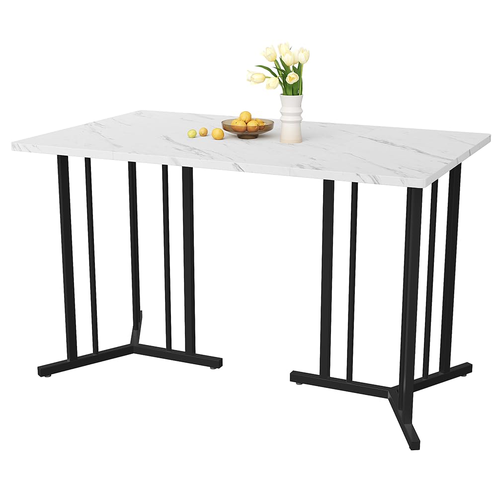 Table à manger en marbre blanc avec cadre noir chic et contemporain