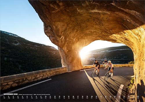 Supertrails Rennrad Kalender 2026 by Markus Greber im großen Panorama-Format. Freu Dich auf deine Tour 2026.