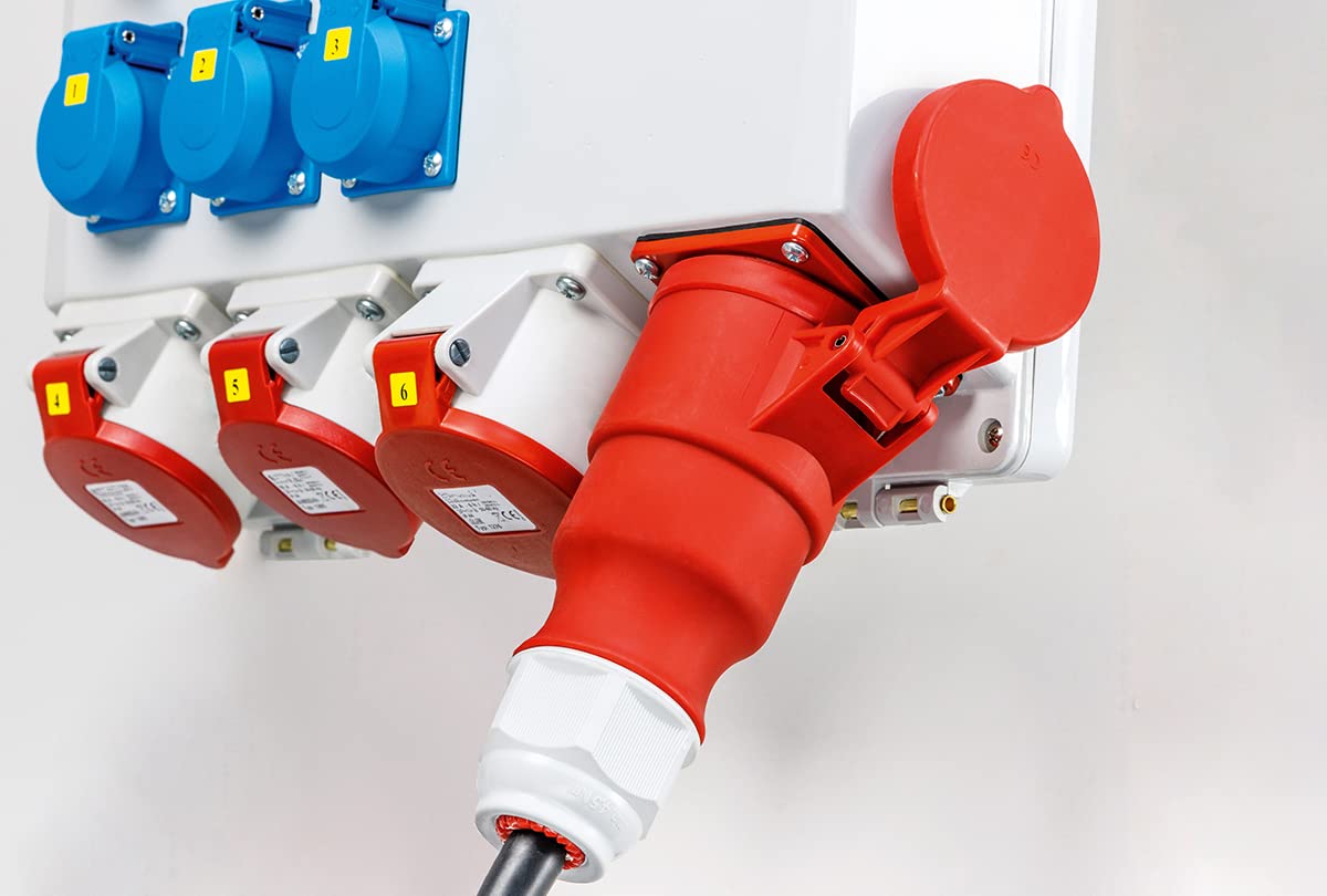 as - Schwabe Wandverteiler anschlussfertig - Baustromverteiler CEE 400V/32A/22kW - 5x Schuko, 2x CEE (400V/16A/5-polig), 1x CEE (400V/32A/5-polig), 2x USB - IP44, 61524