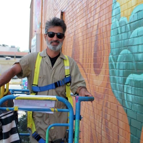 Artista brasileiro Dinho Bento faz sucesso no Canad&aacute;