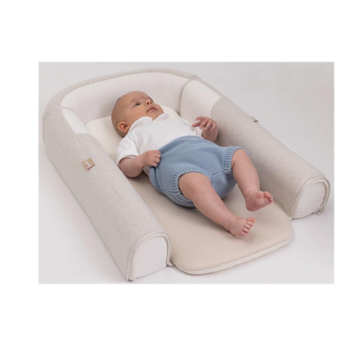 Chicco Mommy Pod 3en1, réducteur de lit pour bébé, 81 cm x 49 cm, nid pour bébé, 0-3 mois pour dormir, 0-8 mois pour le temps sur le ventre, revêtement en coton biologique, lavable en machine, Gris
