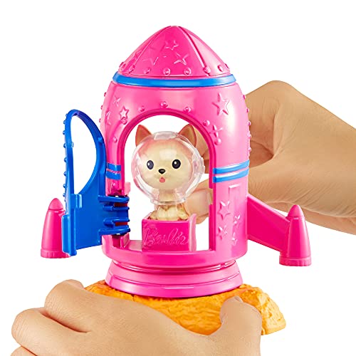 Barbie GXF27 - Weltraumabenteuer Raumstation, Raumfahrtpuppe, Hündchen, Arbeitsstation, Weltraumszenen, 20 Zubehörteile, Spielzeug Geschenk für Kinder ab 3 Jahren – Bild 3