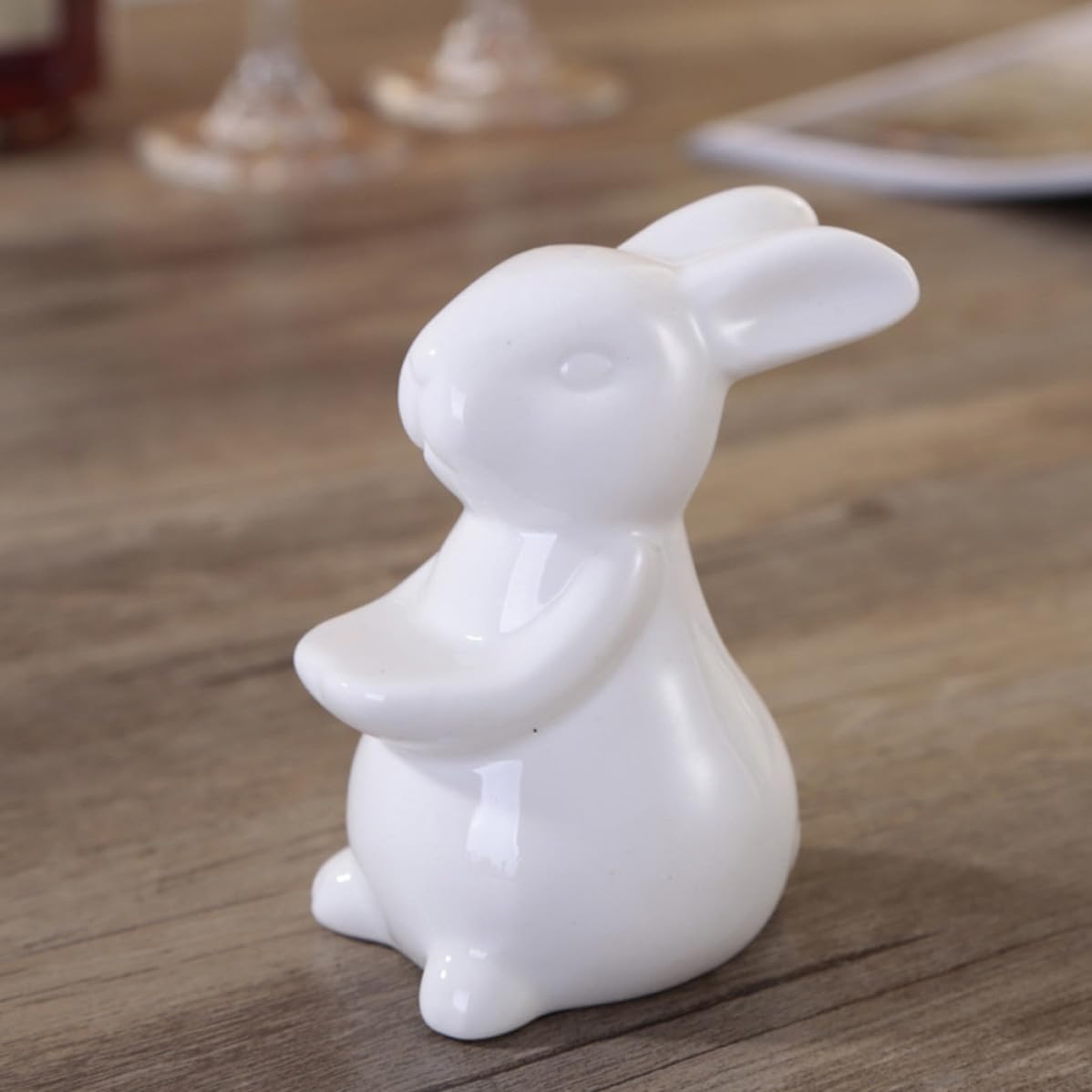 Soporte para Tartas de Cerámica Blanco Diseño de Tres Conejos, Bandeja Redonda para Mostrar Dulces y Chocolates en Bautizos y Navidad