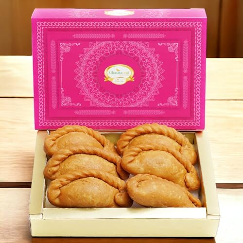 Image of Ghasitaram Gifts Holi- Sweets / Holi Hampers / Holi Sweets Holi Sweets Holi Hampers Best of 5 Traditional Gujiyas, Dry Sweet Gujiyas, Gujiya Namkeen Pouch, SOYA Sticks Pouch, Farsaan Samosa Pouch
