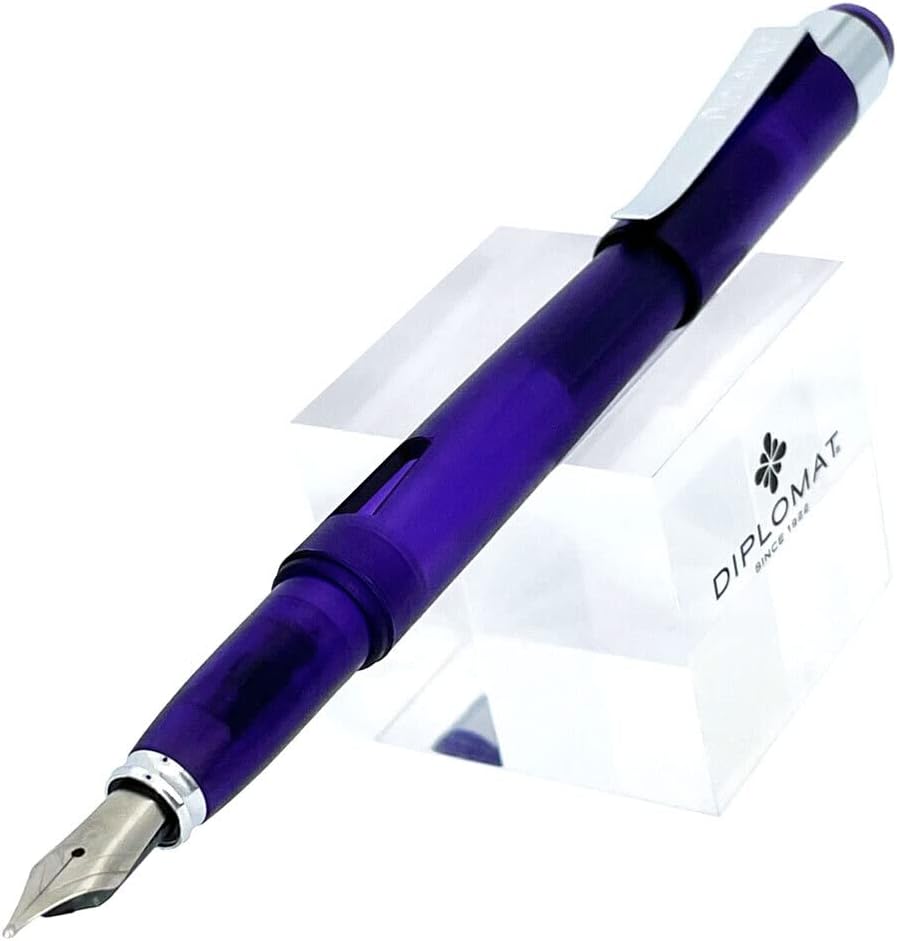 Diplomat Magnum Demo Purple Fountain Pen (M) D40911025