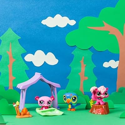 Littlest Pet Shop - BF00574 - Camping Set 3 Animals and Accessories - Littlest Pet Shop LPS Panda Squirrel Toucan - Toy Set Mini Cute Animal Figurines - Children's Toy 4 Years and Above