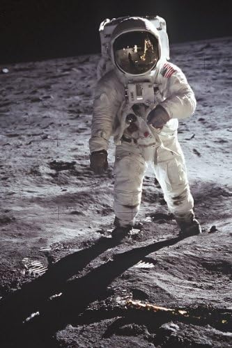 Amazon Co Jp 新しい5 X 7 Nasaフォト Buzz Aldrin Walks On The Moon 1969 ホーム キッチン