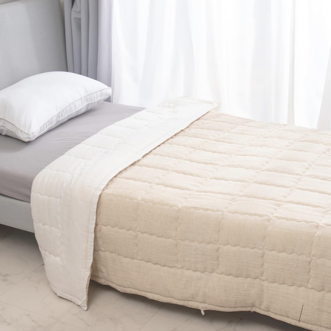 Lightweight wool Comforter made in Japan. Wool filling with Reversible, comfortable fabric(gauze and Linen blended cotton) washable, temperature regulation, breathable, for Duvet insert, All season