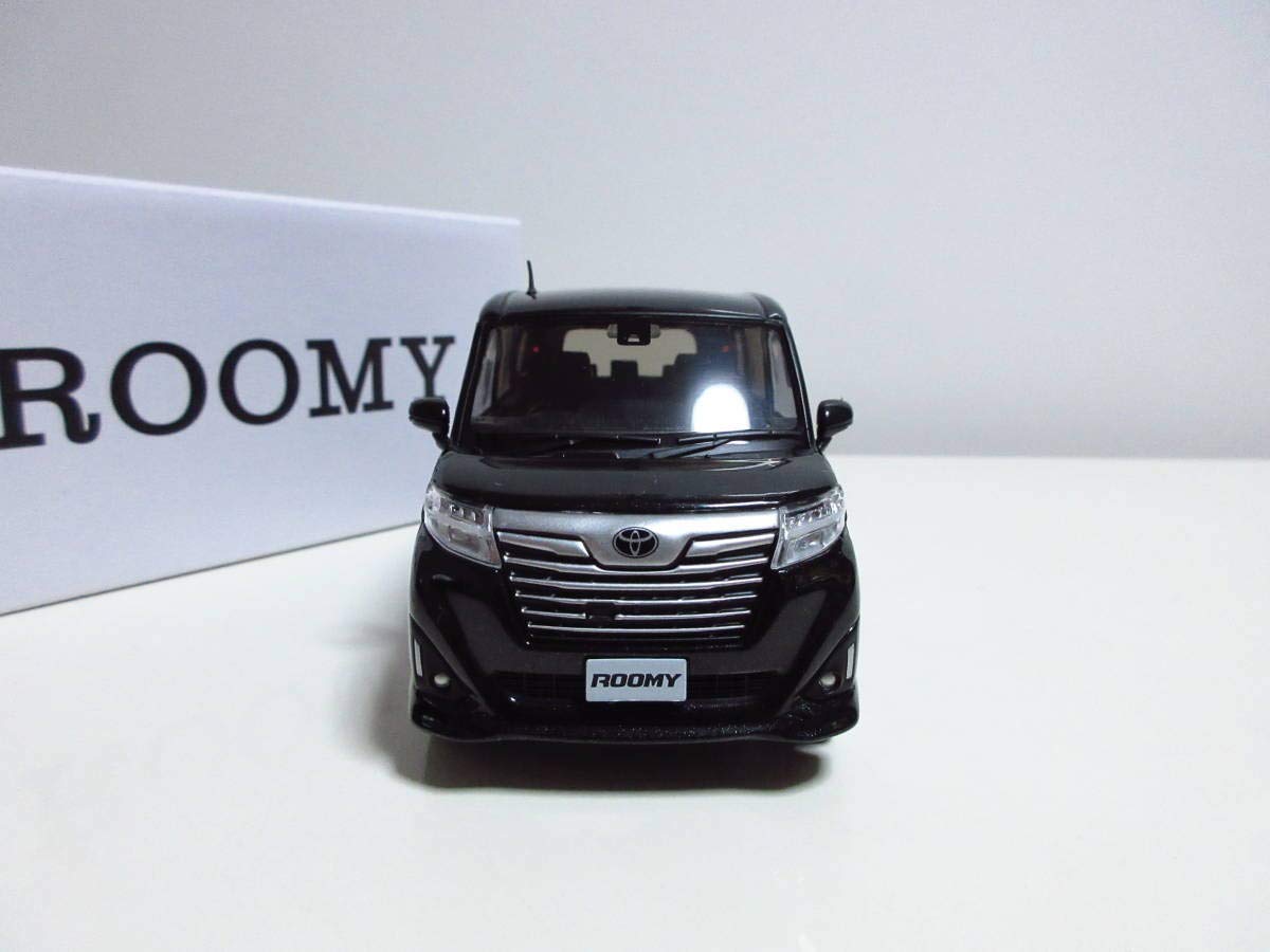 Amazon | 1/30 ミニカー 新型ルーミー ROOMY カラーサンプル 非売品