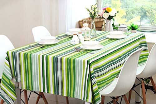 Table à manger européenne MU idéale pour vos repas de famille avec sa nappe chaleureuse