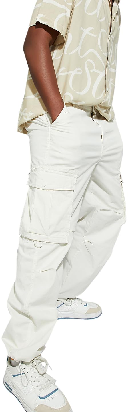 Men's Relaxed Fit Low Rise Cargo Pant-image-29
