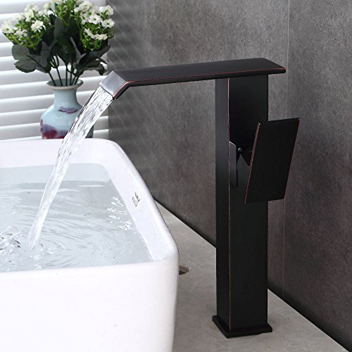 Robinet de lavabo en bronze noir pour une salle de bain style spa rétro