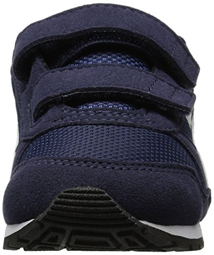 Zapatos Niño, Imagen adicional
