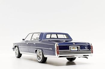 Cadillac Fleetwood Broughamキャデラック 1/18 Dealer Edition 1:18 Cadillac Fleetwood Brougham 1992-1994