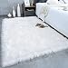 YIHAIC Falso Piel de Carnero Vellón Alfombra, Elegante De Pelo Largo Mullida Excelente Piel Sintética de Calidad Alfombra de Lana (Blanco, 75 x 120 cm)
