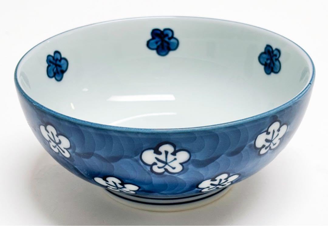 源右衛門＊梅型鉢 2つセット 有田焼 源右衛門窯 梅紋鉢(梅型)、