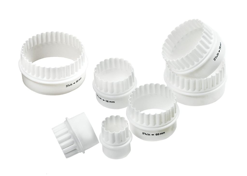 Cutter Norpro Deluxe blanc 7 pièces : fini les découpes de pâte ratées en cuisine