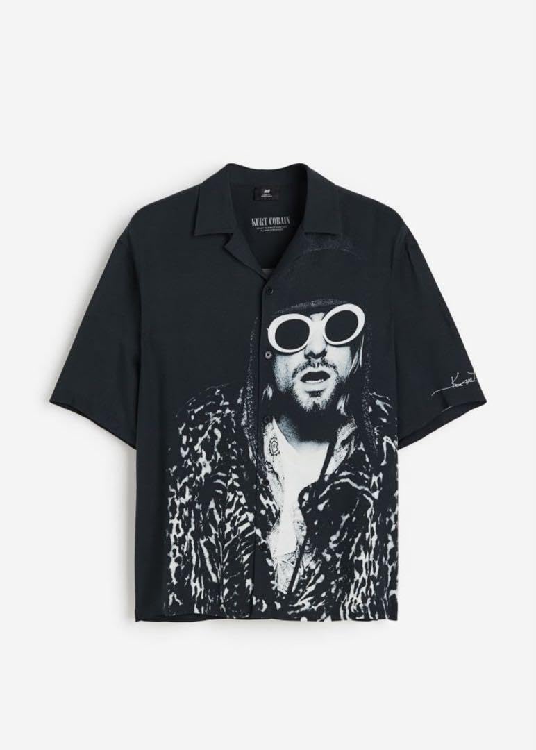 カートコバーン　NIRVANA レーヨン　シャツ　Mサイズ　ブラック　新品 カートコバーン NIRVANA レーヨン シャツ Mサイズ ブラック 新品