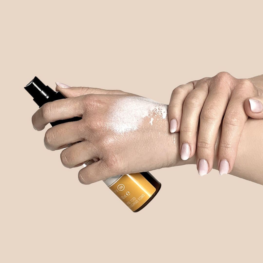 Sunchiò Lozione Solare Spray Viso e Corpo SPF 30, Protezione Alta, Azione Idratante, Lenitiva, Antietà, Texture Leggera a Rapido Assorbimento, Per Tutti i Tipi di Pelle, 100ml