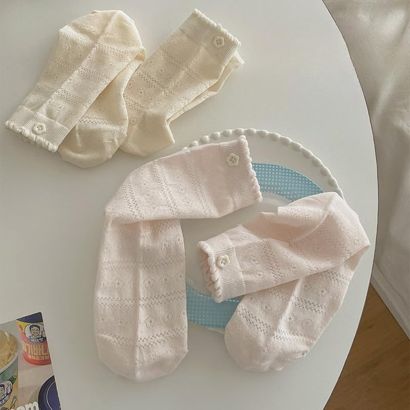 Image of 5 Pair Cute White Ruffle Ankle Socks - Women's Cottagecore Floral Crew Socks in Japanese Aesthetic Cotton