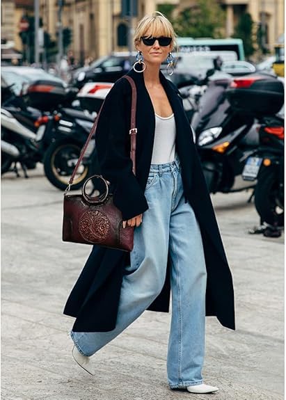 Bolso vintage de cuero para mujer estilo clutch y tote miniatura 2