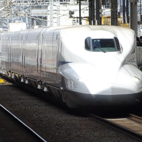 Page de couverture de Exploring Japan by Train - Top tips