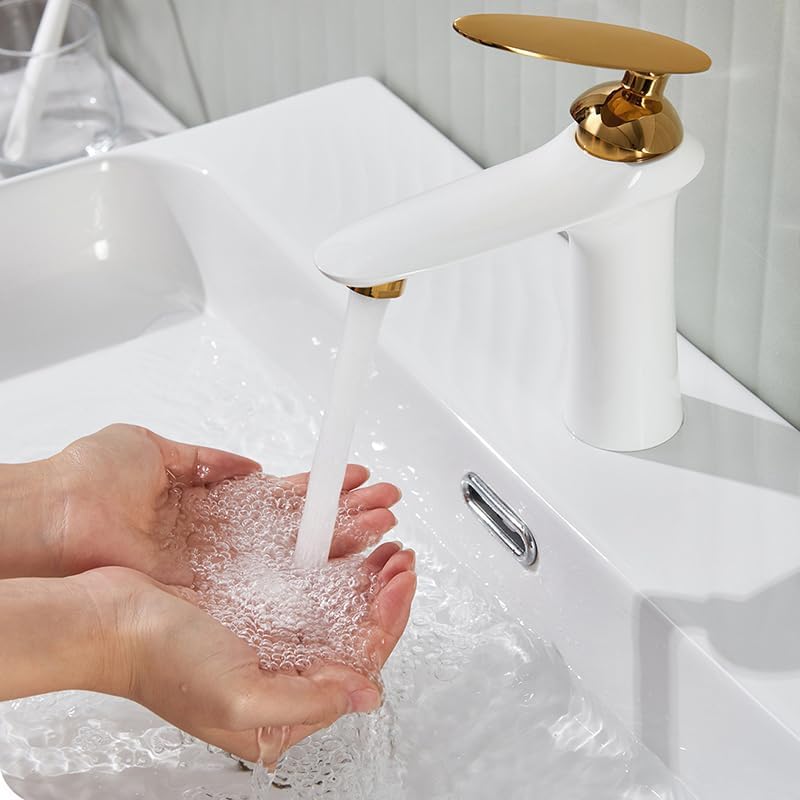 Bathroom Basin Faucet Brass Single Hole Single Handle Deck Mount Cold and Hot Mixed Modern Basin Tap White and Gold（Short Style）