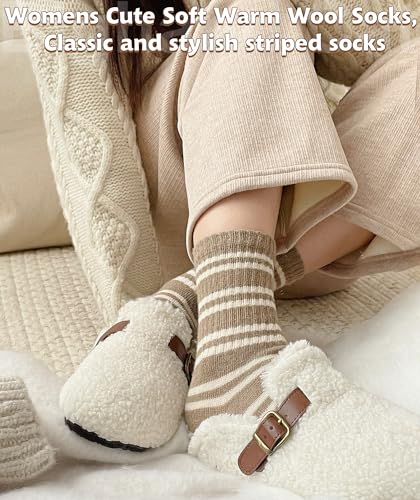 Image of IIG 5 Pairs Women's Vintage Style Thick Wool Warm Winter Crew Socks