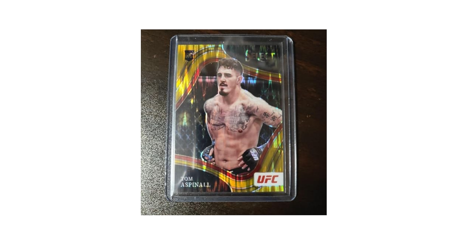 ufc トレカ　トム・アスピナル　ゴールドフラッシュカード Amazon.co.jp: U F C トレカ トムアスピナル カード 26C26