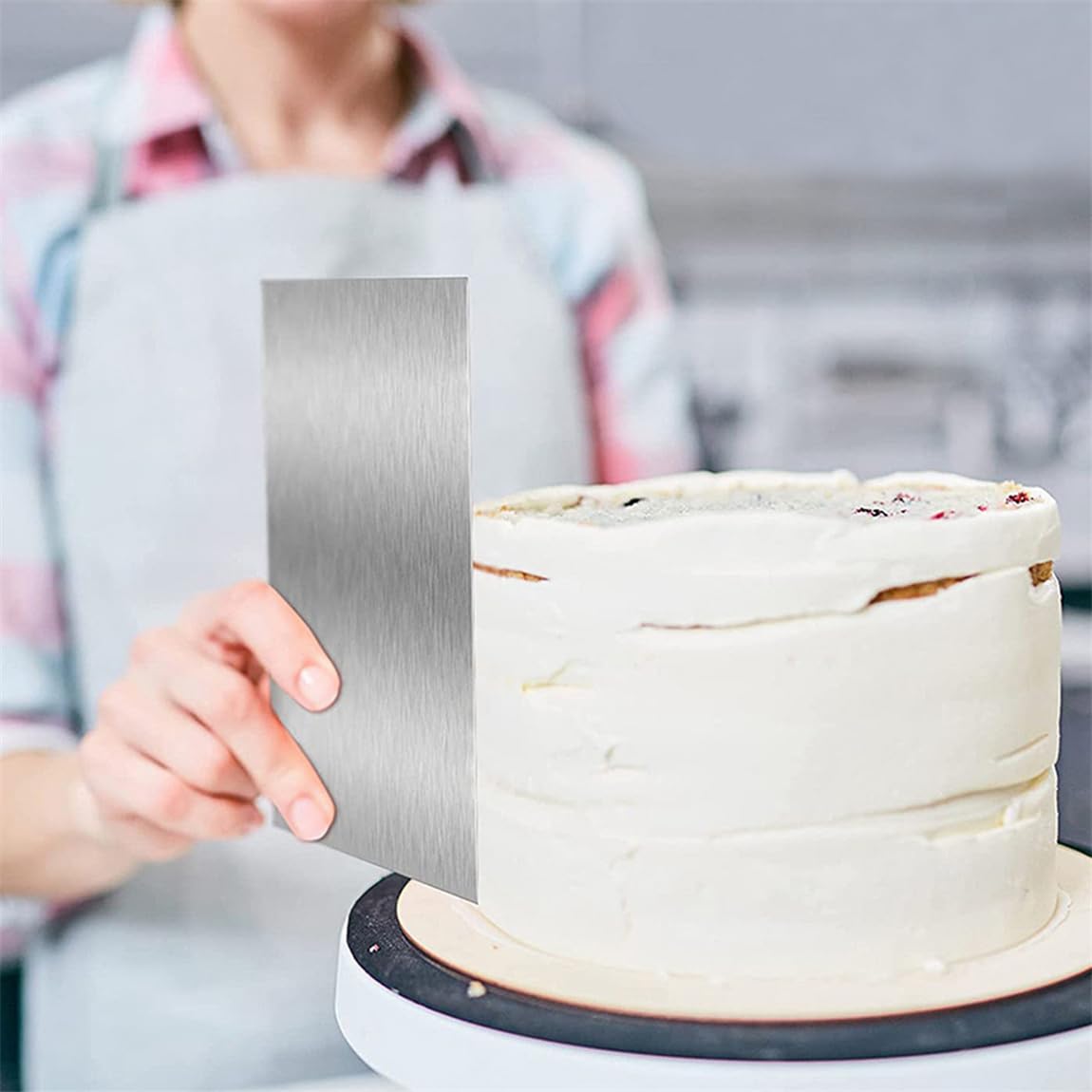 Lot De 4 Grattoirs à Gâteau Acier Inoxydable 22.9 Cm - Bords Dentelé, Lisse, Vague, Pour Décoration Pâtisserie Lot De 4 Grattoirs à Gâteau Acier Inoxydable 22.9 Cm - Bords Dentelé, Lisse, Vague, Pour Décoration Pâtisserie