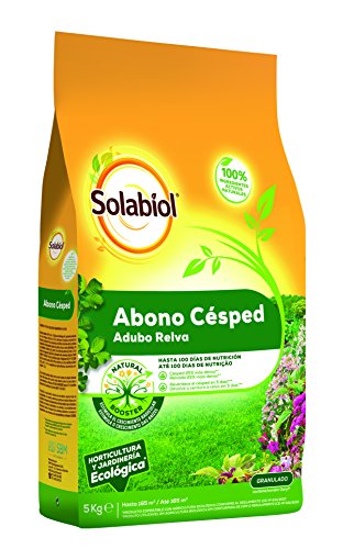 Solabiol con materias primas de Origen 100% Estimulante Natural Booster. Formato 5kg Abono equilibrado para cesped Saco, Amarillo