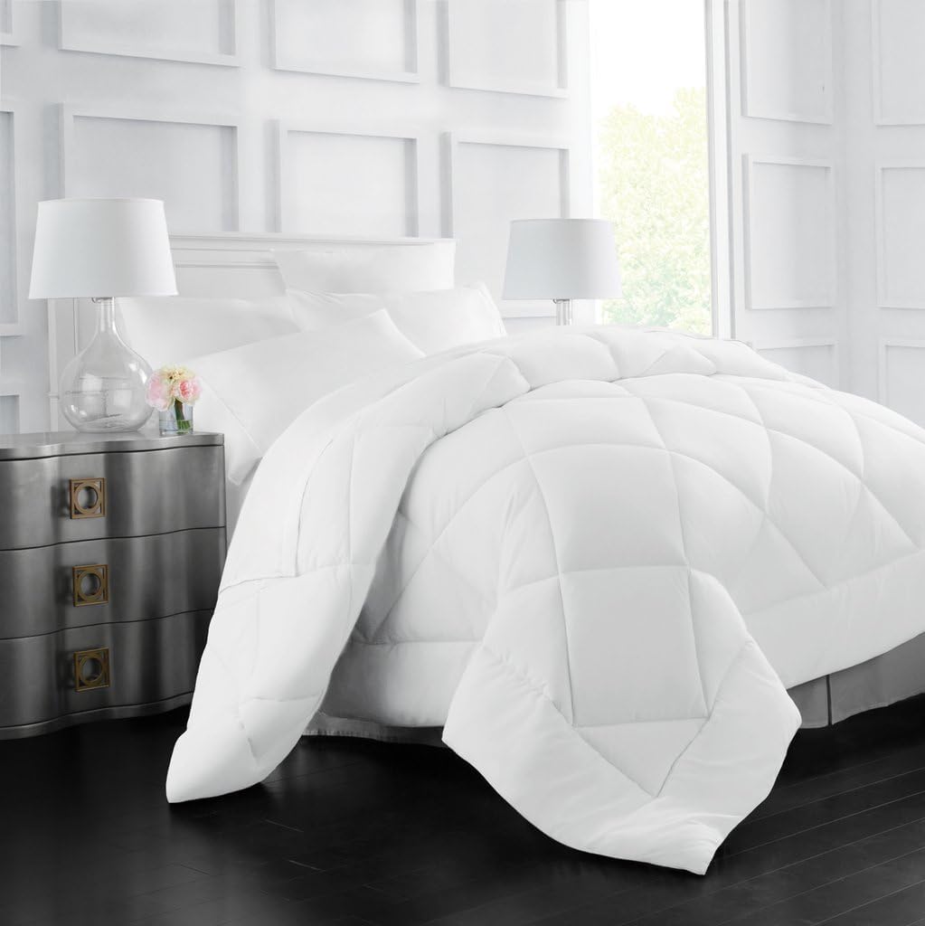 Twin/Queen/King Down Alternative Comforter, 2100 Series All-Season Duvet Insert with Corner Tabs, Box-Stitch, Soft Microfiber, Machine Washable (White, King)