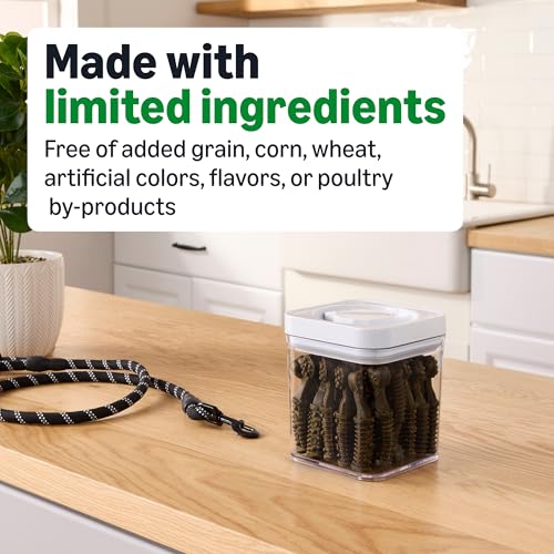 Image of Amazon Basics Dental Dog Treats to Help Clean Teeth & Freshen Breath for Small Dogs, Small, Unflavored, Per Pack: 60 Count, 2.25 pounds (Previously Wag)