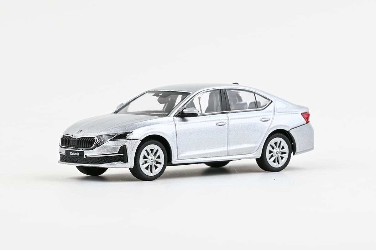 Skoda Octavia IV FL (2024) 1:43 Diecast Metal Modellino auto, modello da collezione e auto giocattolo per bambini e adulti, veicolo in miniatura come regalo, argento brillante metallizzato