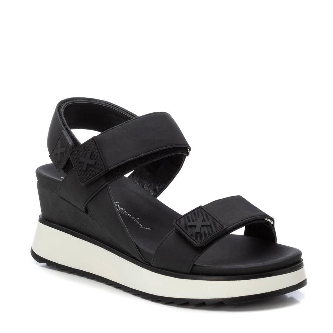 XTI - Sandalia Mujer - Calzado Cómodo y Versátil - Moda casual