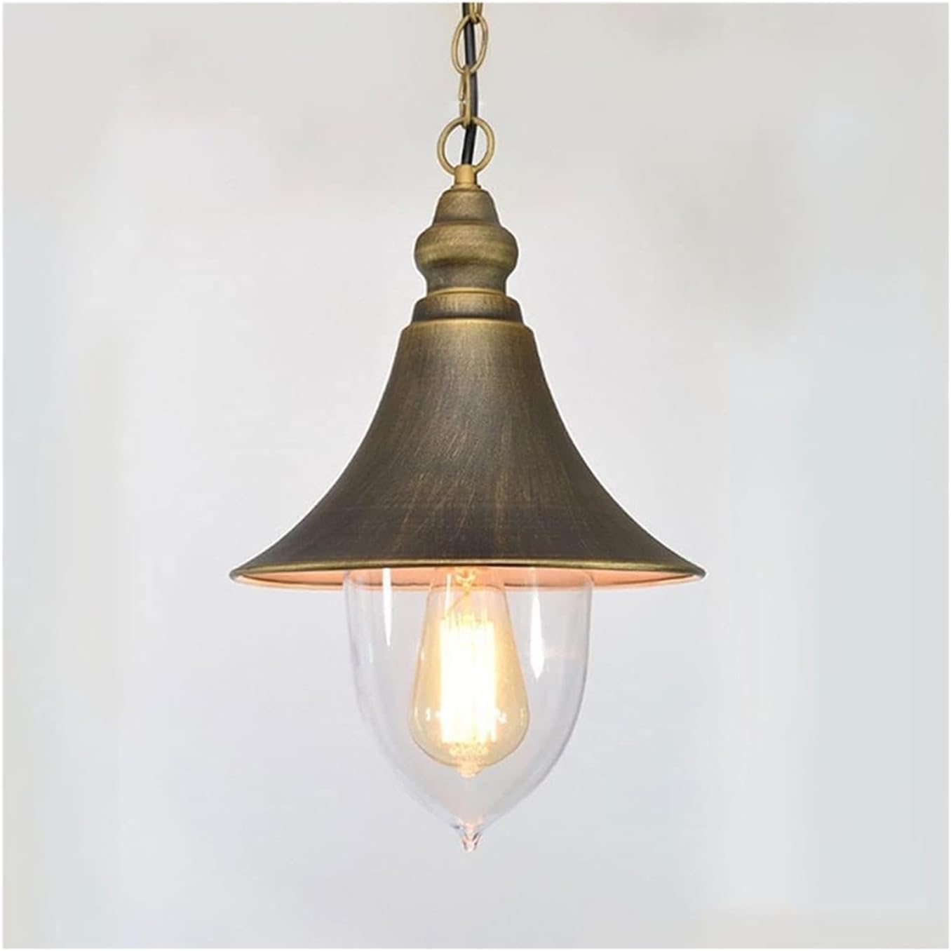 Suspension d'extérieur rustique pour illuminer les dîners sous le pavillon de jardin