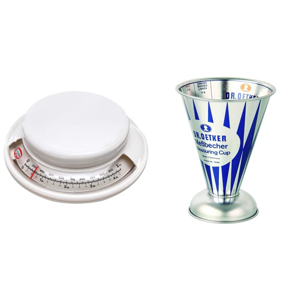 Dr. Oetker 1531 Backwaage Ø 17 cm, analoge Haushaltswaage, (Farbe: weiß) & Messbecher Nostalgie, Messkanne aus Weißblech, trichterförmiger Messbecher - Retro Design (Maße: Ø11x14,5 cm)