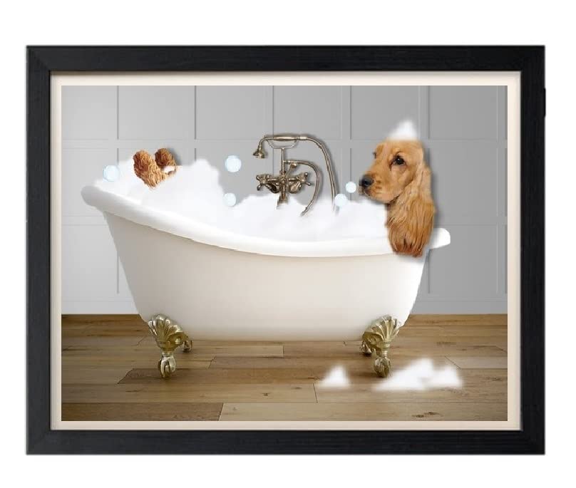 Cocker doré dans la baignoire : poster insolite pour salle de bain moderne et fun