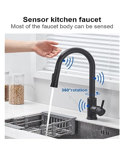 Mitigeur d'évier tactile noir pour cuisiner en famille sans traces de doigts