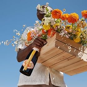 Chandon Garden Spritz, Argentinian Sparkling Wine Infused with Orange, Bottle, Add Ice for the Perfect Spritz, 75cl