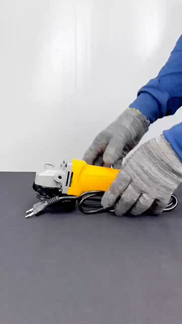 Esmerilhadeira Lixadeira Angular 800W Função Politriz 115mm Com