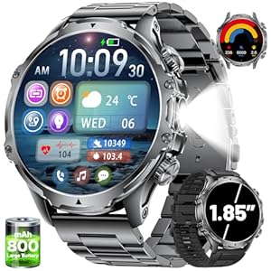 Smartwatch Herren Militär,800 mAh Akku/1,85“ HD-Display-Sportuhr mit Taschenlampe/100+ Sportmodi,IP68 Wasserdicht Fitnessuhr mit Herzfrequenz,SpO2,Schlafmonitor für Android iOS 2 Armbänders