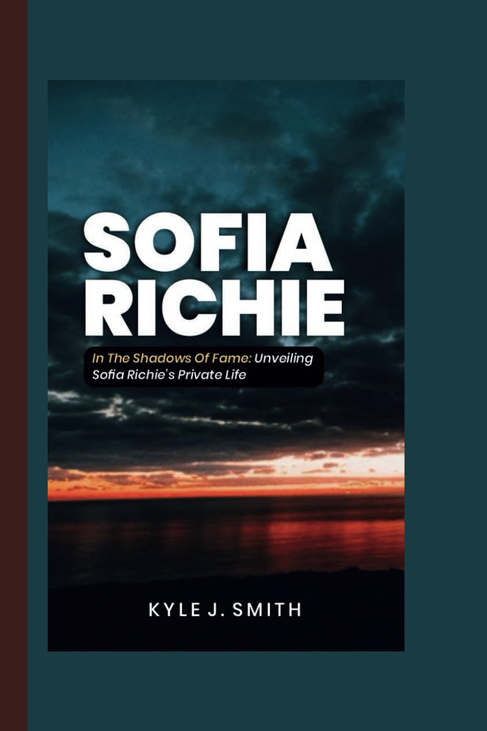 SOFIA RICHIE: In the Shadows of Fame: Unveiling Sofia Richie's Private Life