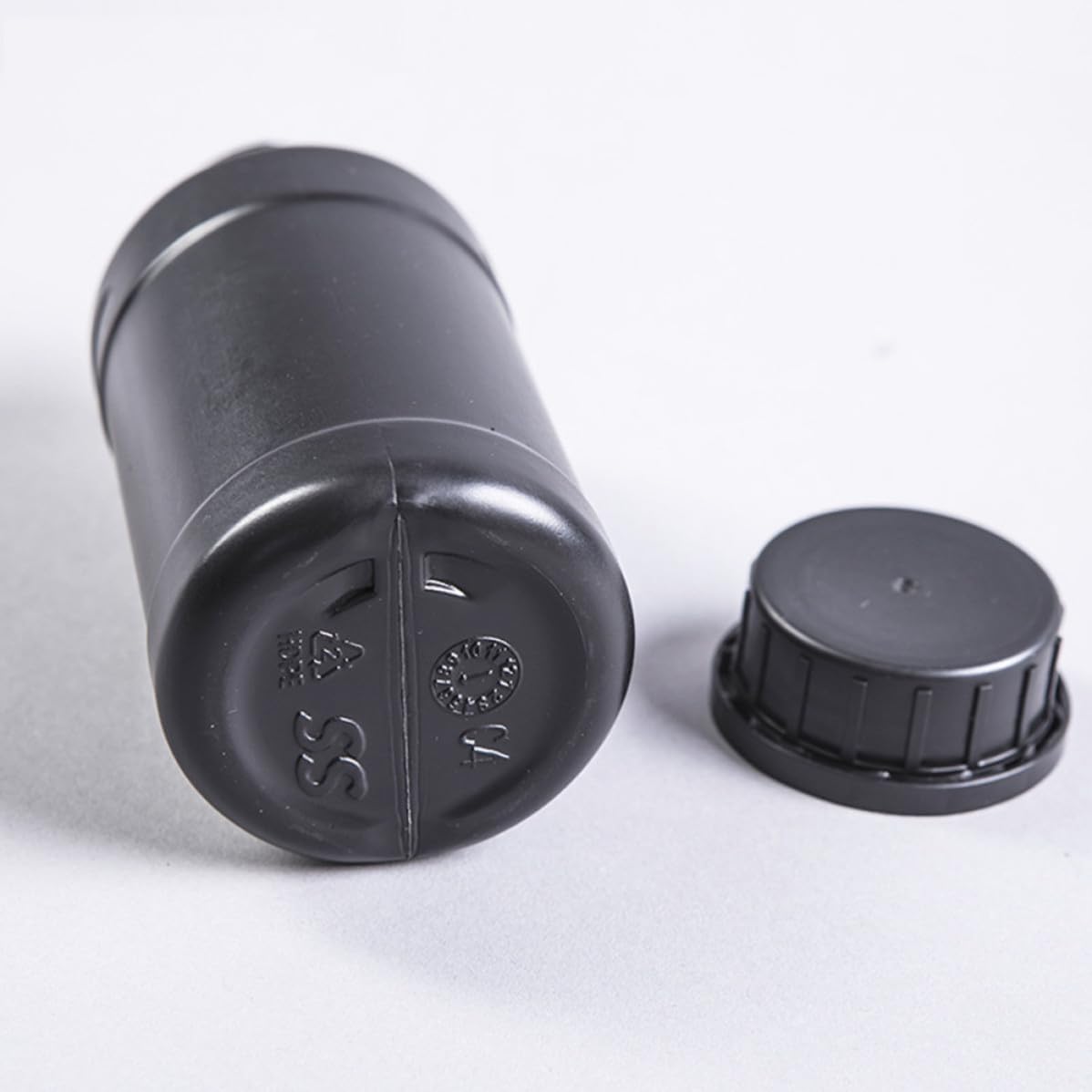 8pcs Black Hdpe Plastic Bottles with Good Sealing and Practical Vertical Stripes, Sturdy Engineering Containers for Liquid and Fertilizer Storage, Plastic Storage Containers