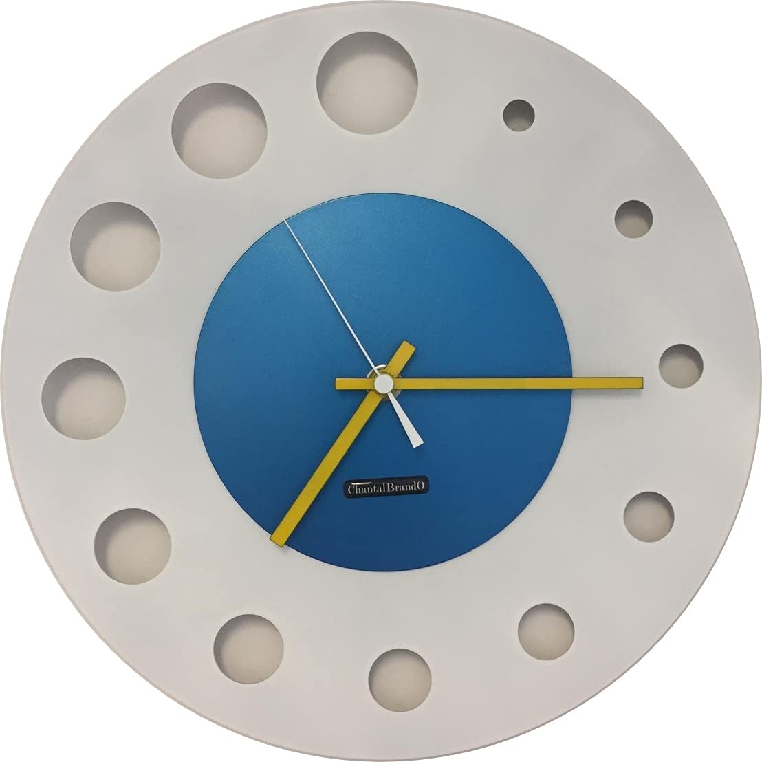 Horloge Wandklook Atomium blanche et bleue avec pointers jaunes au design moderne