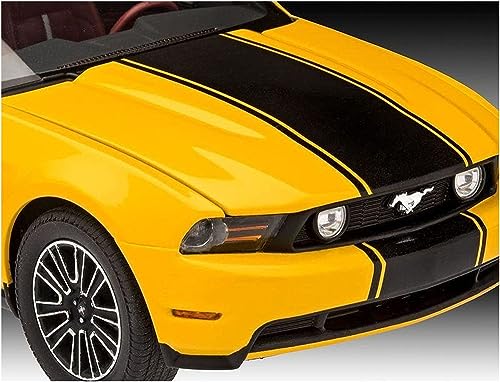 Revell 2010 Ford Mustang GT miniatura 3