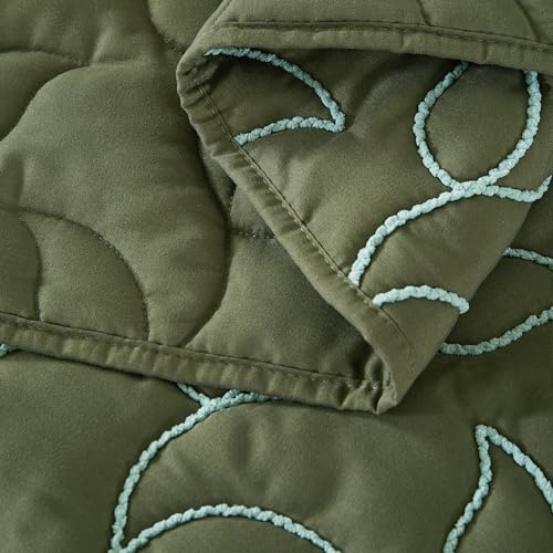 Image of EVENHUG Quilt Queen Size Bedding Set with Pillow Sham Lightweight Bedspreads Coverlet Soft Reversible Bed Cover for All Season 3 Piece